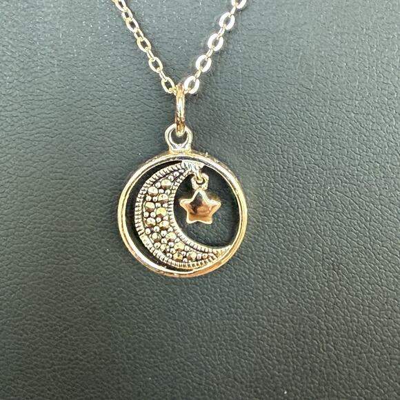 Silver Tone Moon/Star Necklace Engraved With "I Love You To The Moon And Back" - Picture 1 of 5